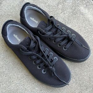 ALLBIRDS Tree Piper Sneakers in Black NWOB Size 10